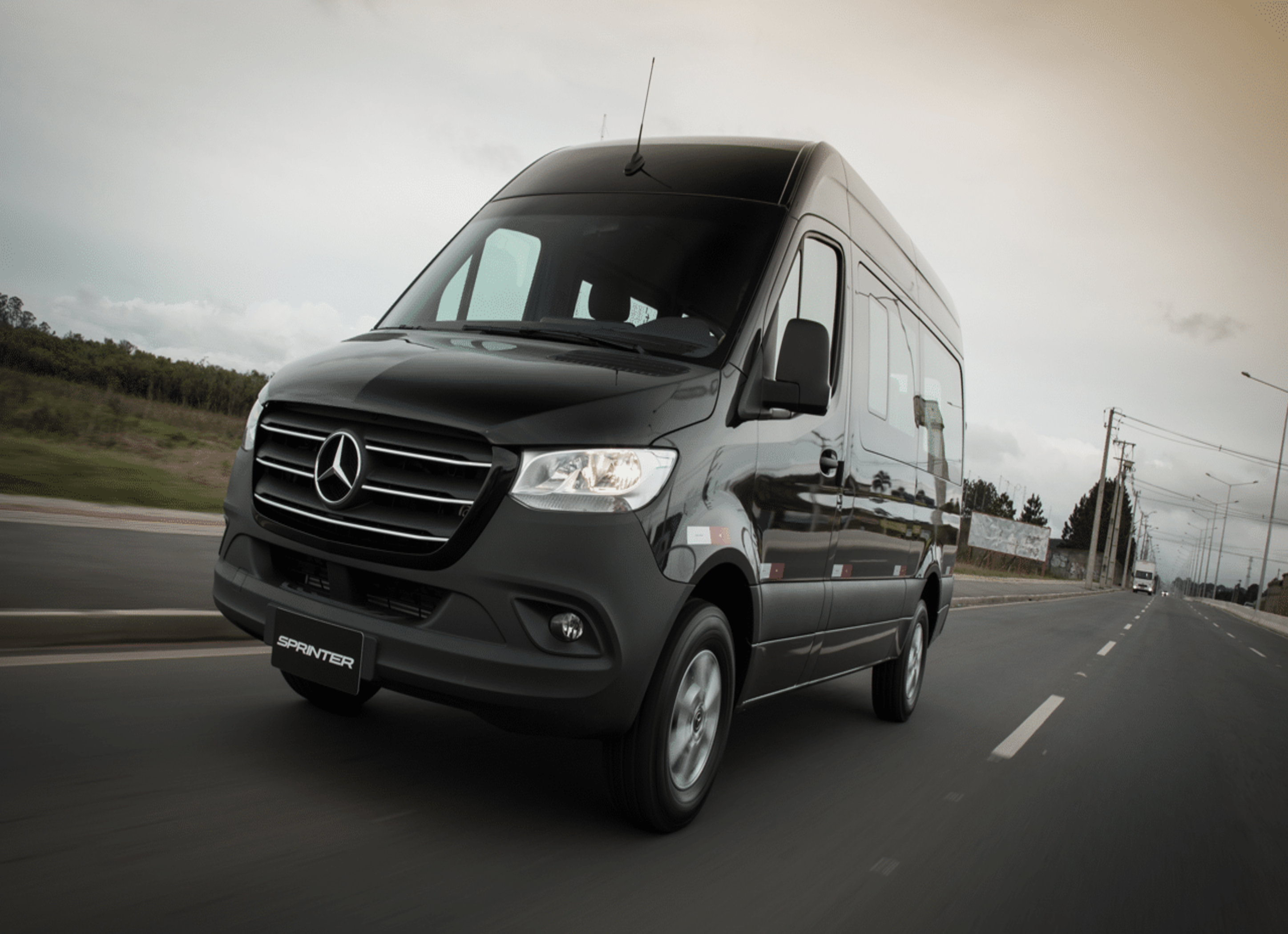 sprinter van da parte de carros da empresa